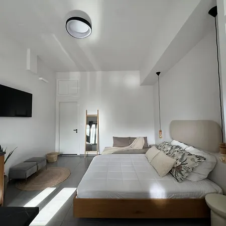 Lejlighed Ovio Páros